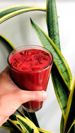 vegan-recipes-Raspberry Cheesecake Smoothie