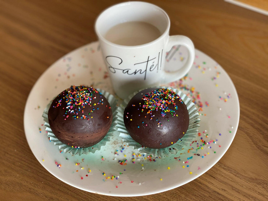 vegan-recipes-Hot Chocolate Bombs (Vegan)